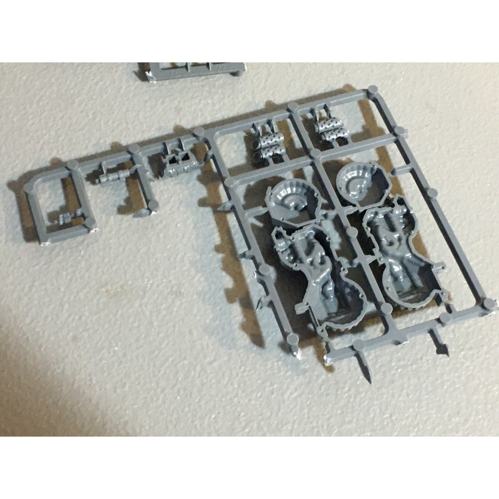 A29496 WARHAMMER 40K SPACE MARINES DARK ANGELS BITS ON SPRUE LOT RAVENWING GW