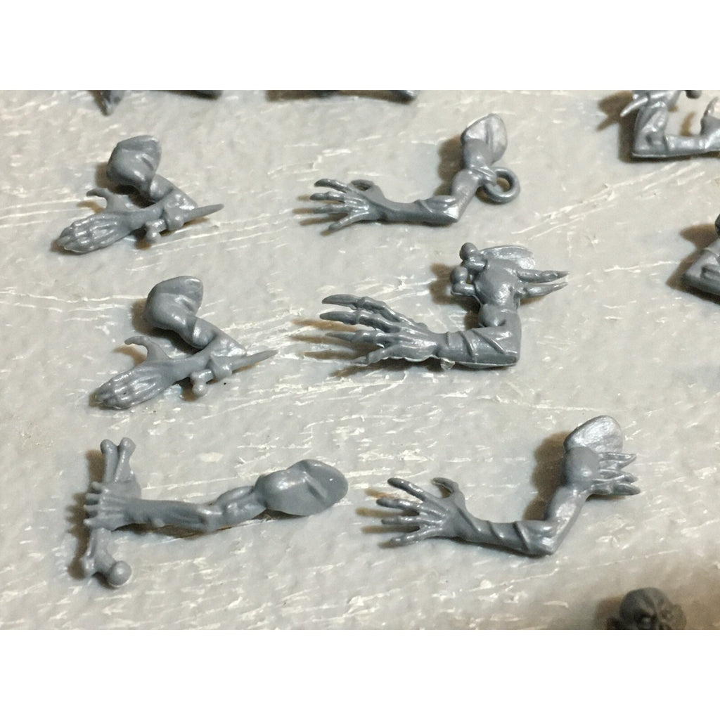 A23456 WARHAMMER FANTASY VAMPIRE COUNTS UNDEAD BITS LOT GHOUL ARMS GW