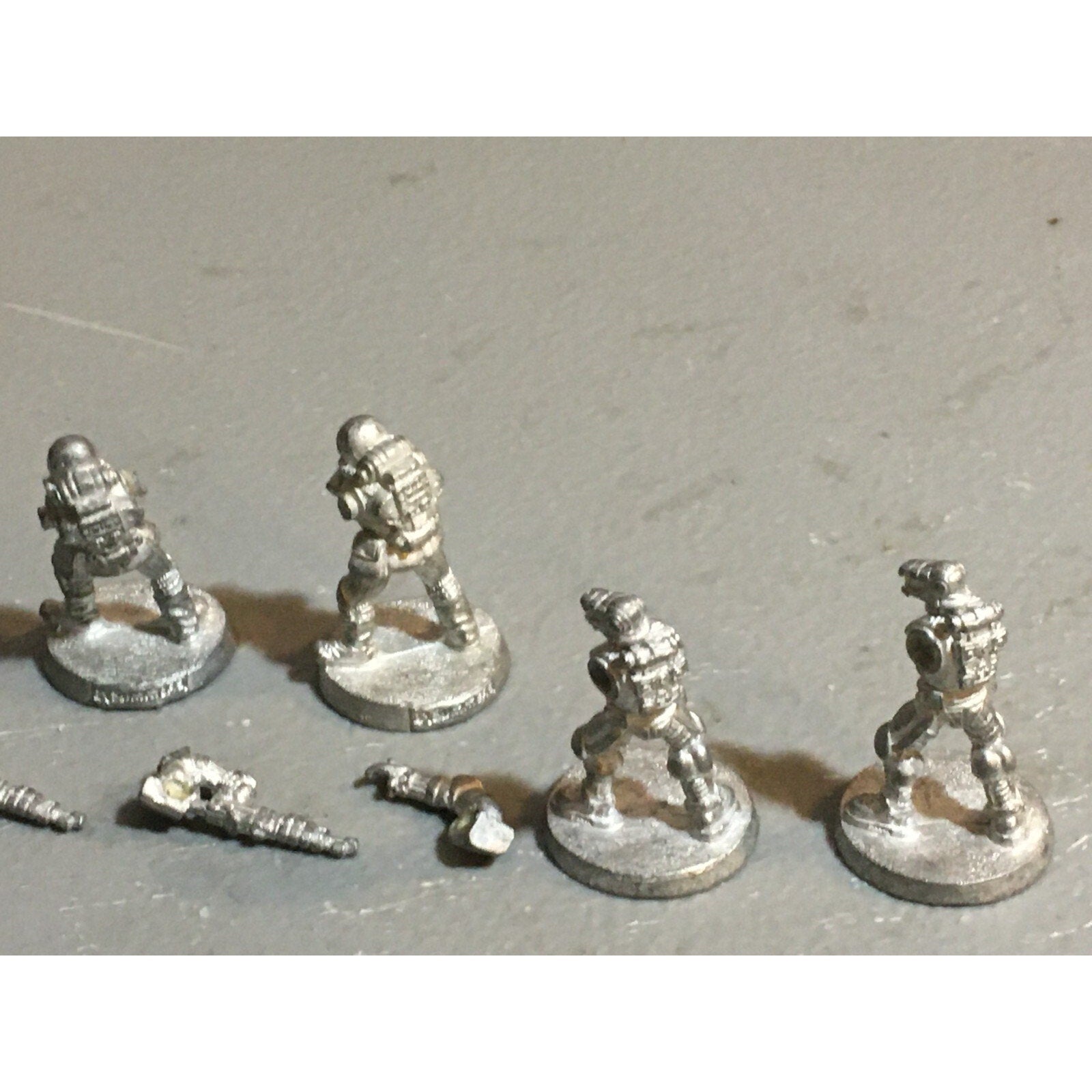 A2206 GLOBAL GAMES LEGINOS OF STEEL SNIPEBOT + INC STORMTROOPERS HEAVY COMMANDOS