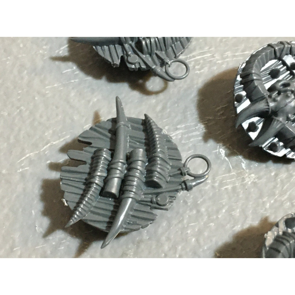 A23163 WARHAMMER FANTASY CHAOS BEASTMEN BITS LOT MINOTAUR SHIELDS GAMES WORKSHOP
