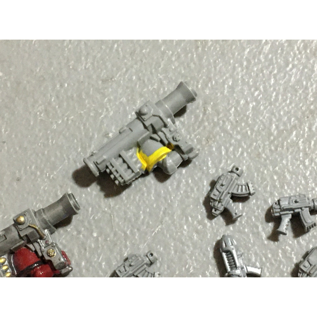A22366 WARHAMMER 40K BITS LOT ROGUE TRADER SPACE MARINES PLASMA PISTOL MISSILE