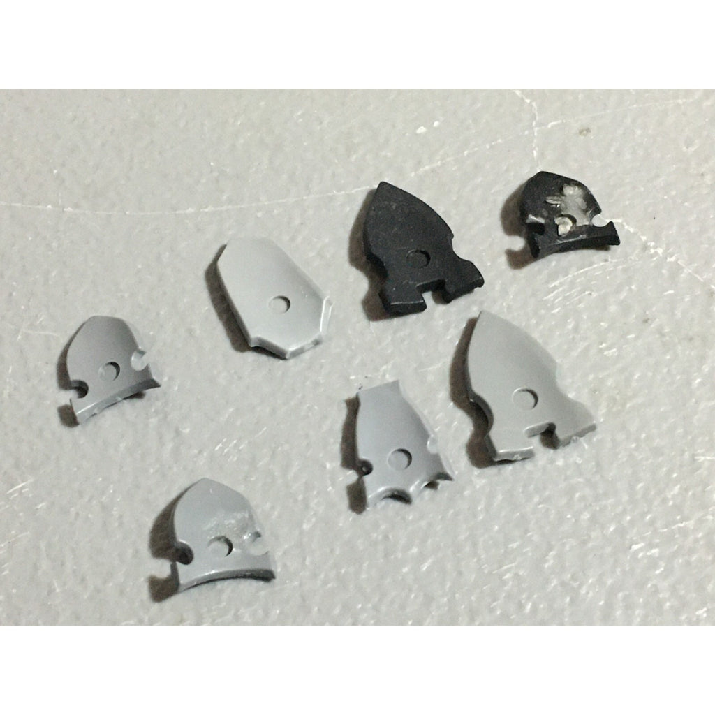 A22248 WARHAMMER FANTASY CHAOS MORTALS BITS LOT WARRIORS KNIGHTS SHIELDS GW OOP