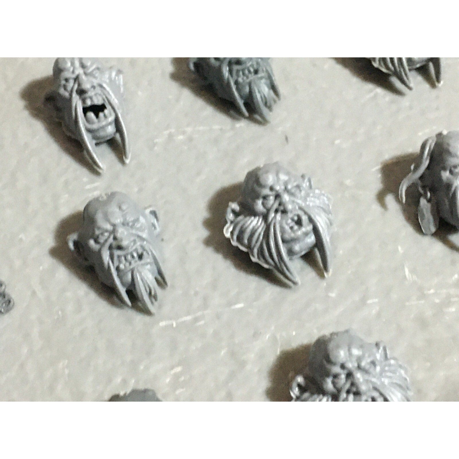 A22578 WARHAMMER FANTASY OGRE KINGDOMS BITS LOT HEADS GAMES WORKSHOP GW