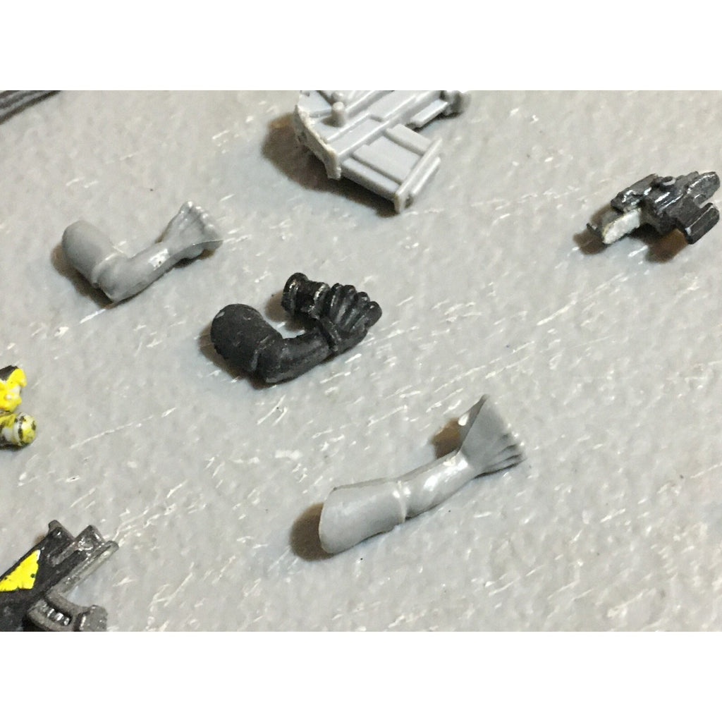 A23495 WARHAMMER 40K BITS LOT ROGUE TRADER MIXED ELDAR SPACE MARINES ORKS GW OOP