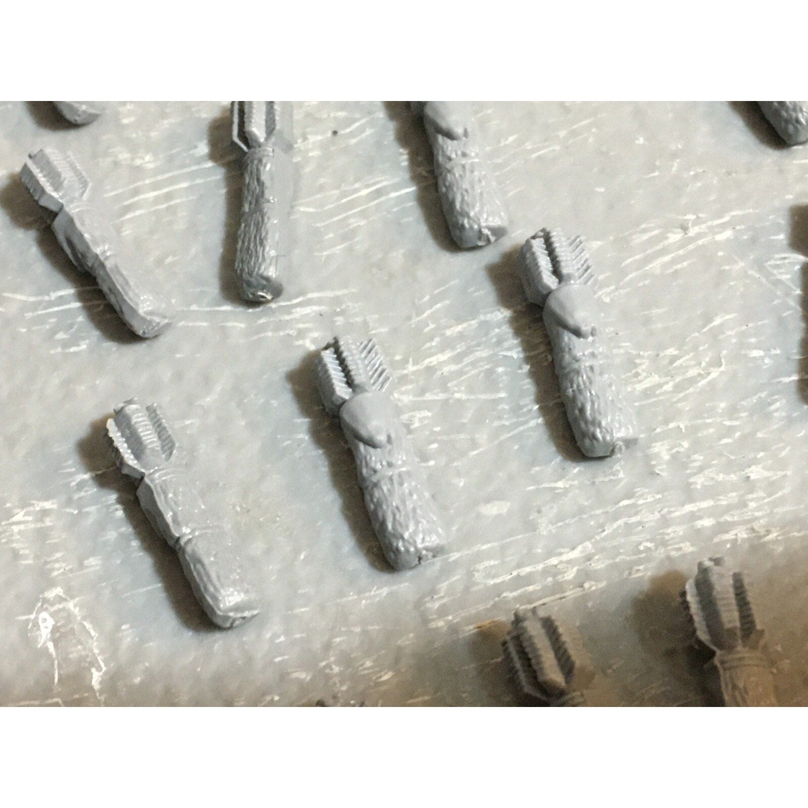 A23433 WARHAMMER FANTASY ORCS & GOBLINS BITS LOT GOBLIN QUIVERS SHIELDS HEADS GW