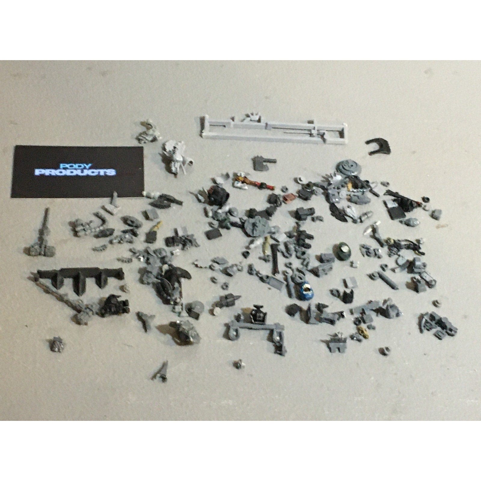 A33615 WARHAMMER FANTASY ORCS & GOBLINS BITS LOT ON SPRUE BOYZ GW