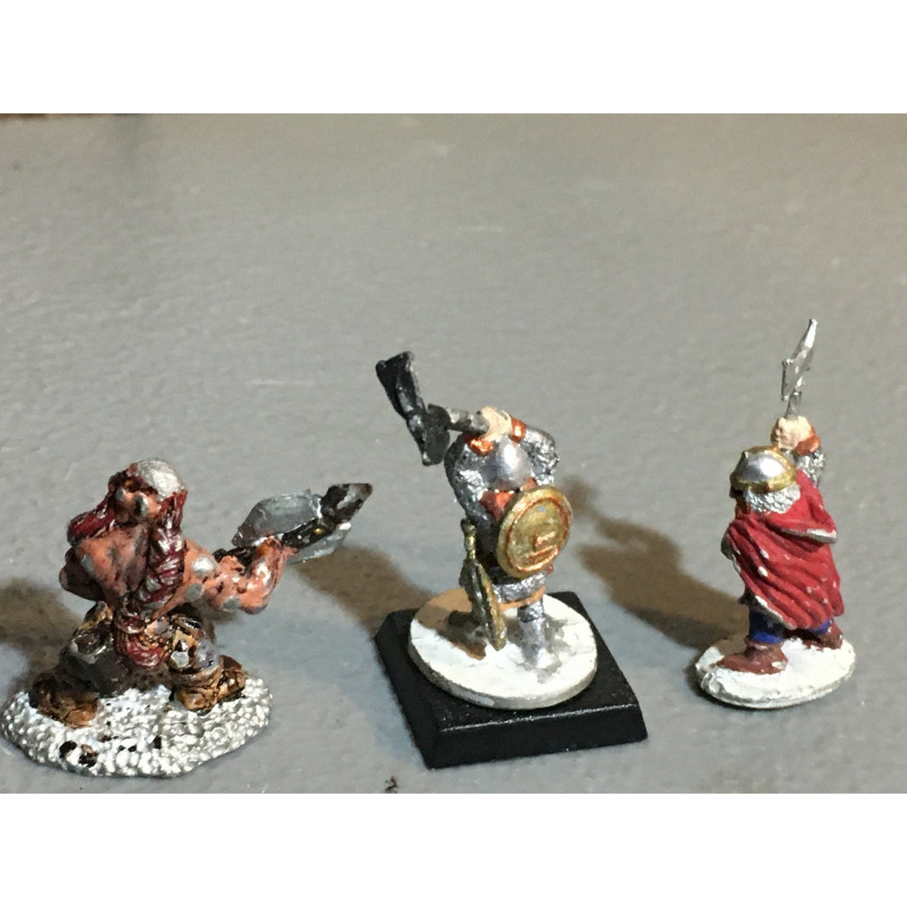 A24860 UNBRANDED METAL TABLETOP OLD OOP D&D FANTASY WARRIORS DWARFS MINIATURES
