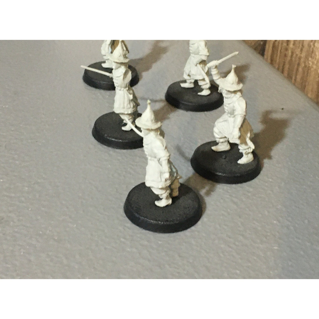 A30401 LOTR LORD RINGS GAMES WORKSHOP LAKE-TOWN GUARD 5 PK MISS 1 ARM FINECAST