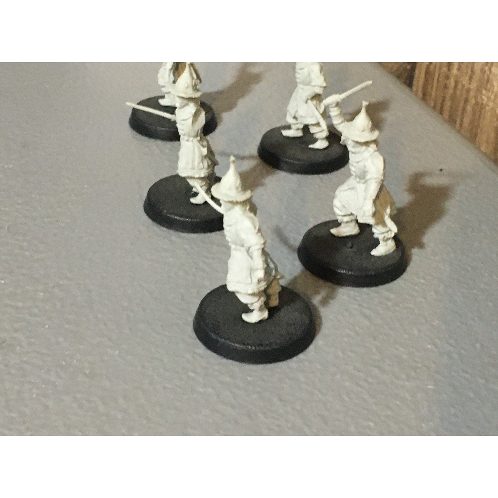 A30401 LOTR LORD RINGS GAMES WORKSHOP LAKE-TOWN GUARD 5 PK MISS 1 ARM FINECAST
