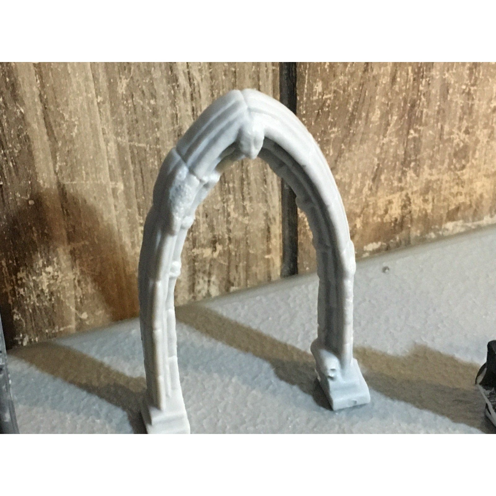 A32572 UNKNOWN MINIATURES PLASTIC MINIATURES LOT TERRAIN ARCH WALL DOORWAY
