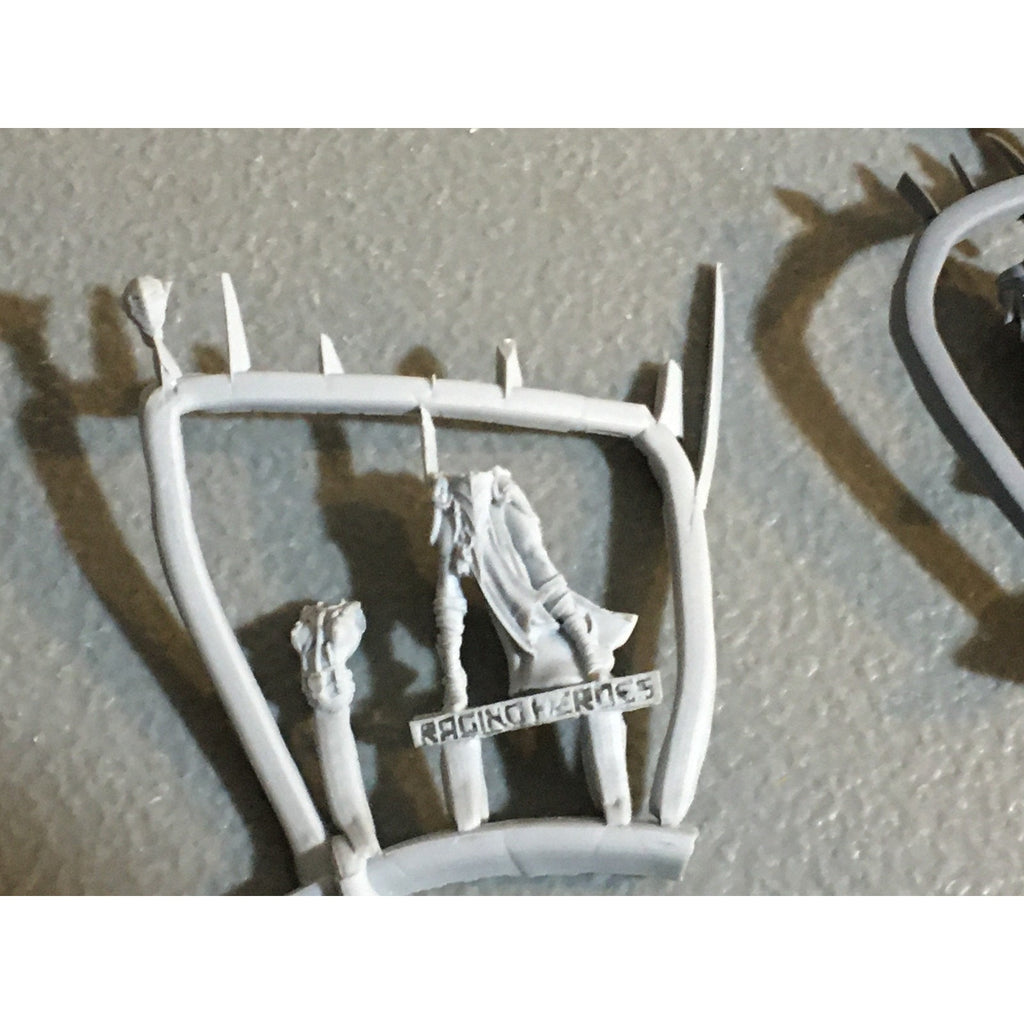 A32521 RAGING HEROES BITS LOT LEGS TORSO GUN ARM ELVES WAR GAMES MINIATURES