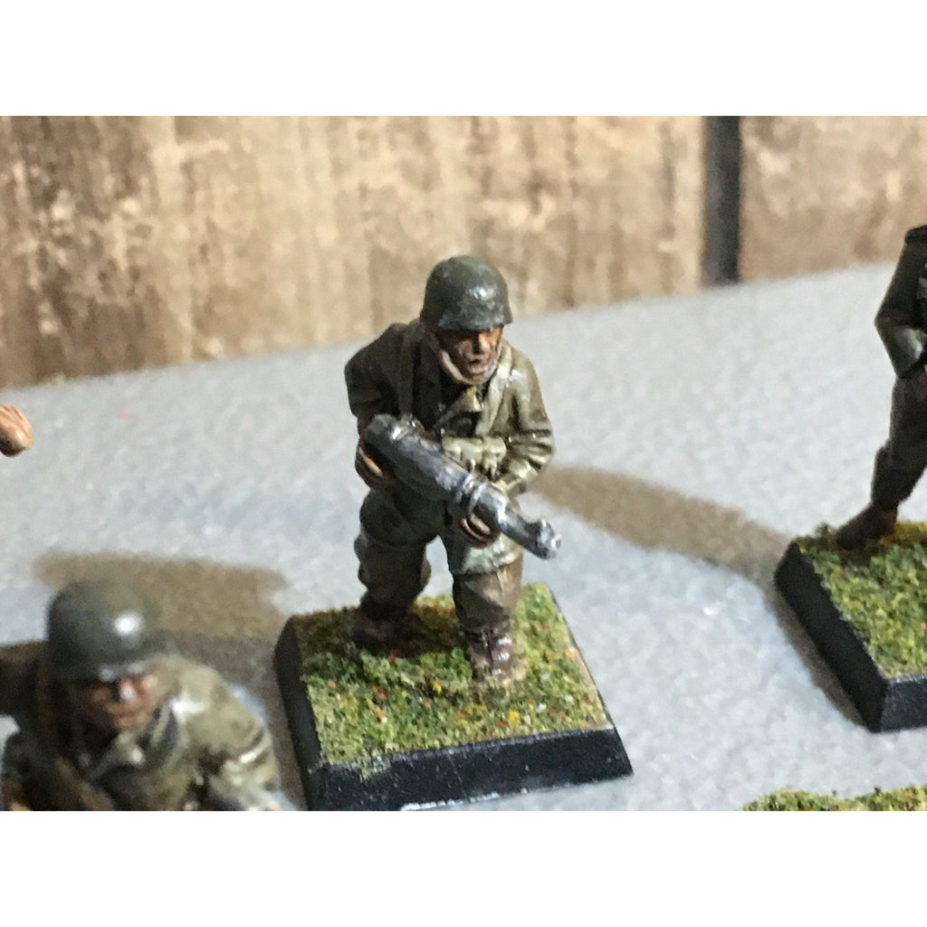 A30867 UNKNOWN METAL MINIATURES SOLDIERS INFANTRY WWII? WWI? TABLE TOP WAR GAMES