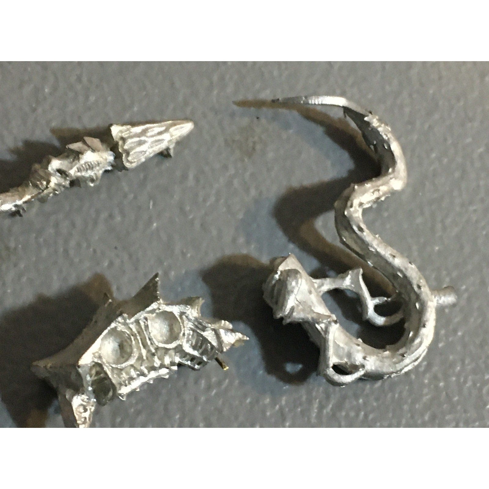 A32815 WARHAMMER 40K TYRANIDS METAL BITS & INCOMPLETE LOT RAVENER RIPPER SCYTHIN
