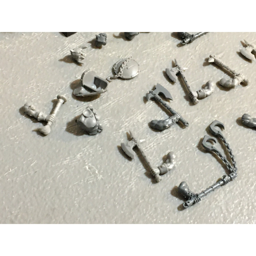A23217 WARHAMMER FANTASY CHAOS MORTALS BITS LOT MARAUDERS WARRIORS GW