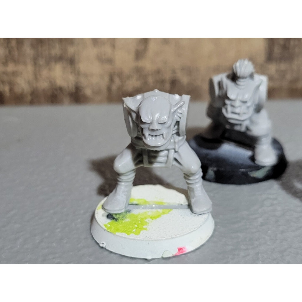 A19455 WARHAMMER 40K OOP CITADEL SPACE ORKS BOYZ INCOMPLETE 4 PK PLASTIC