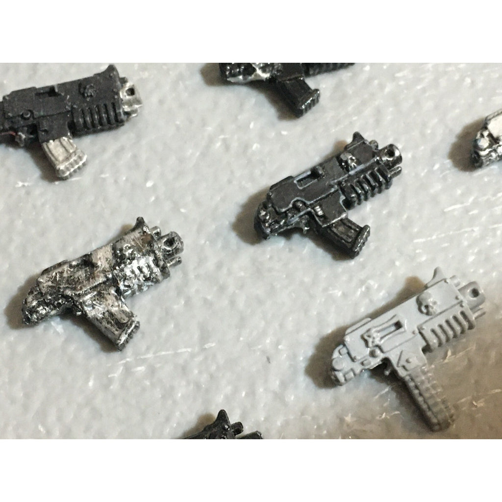 A22968 WARHAMMER 40K SPACE MARINES BITS LOT ARMS BOLTERS GAMES WORKSHOP GW