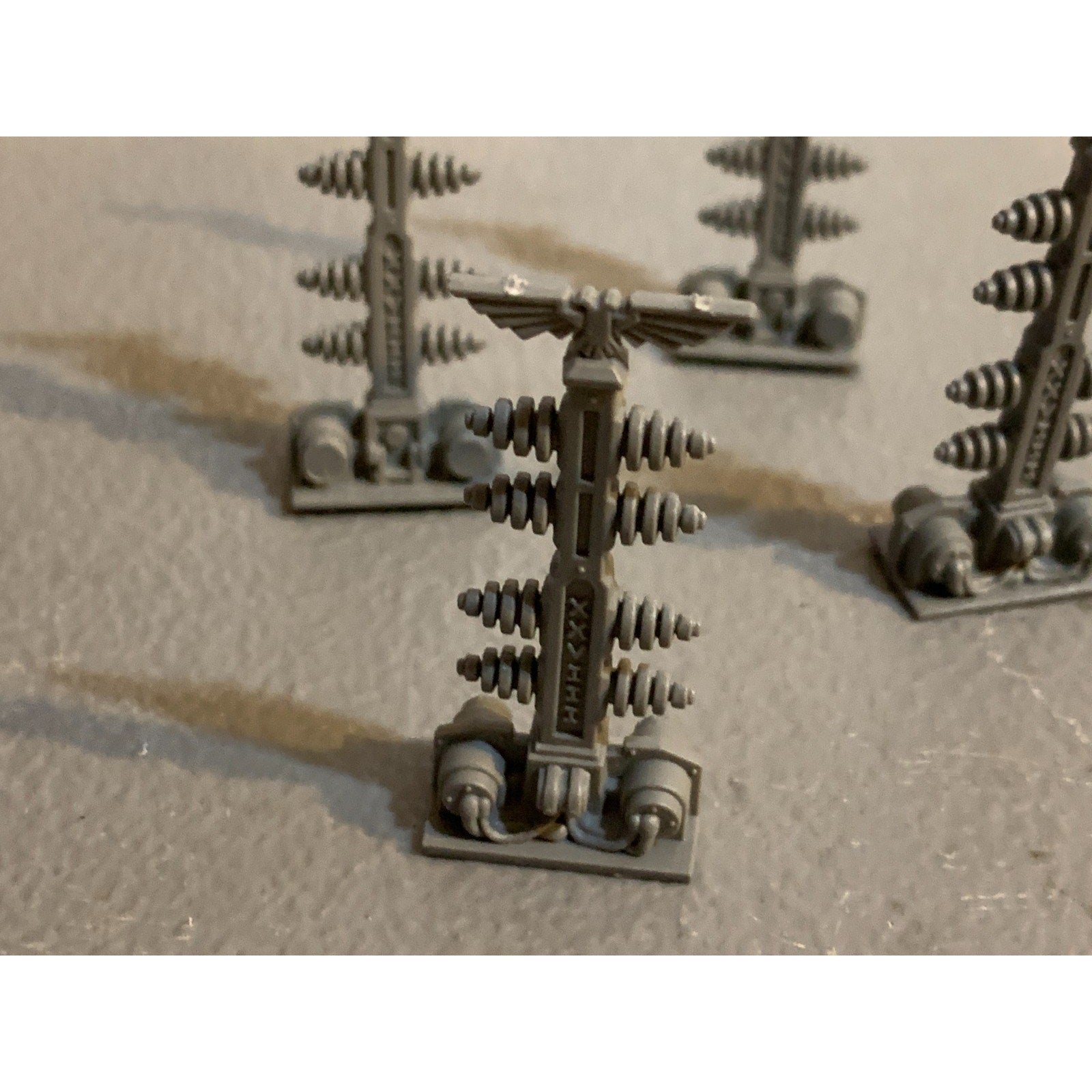 A27146 WARHAMMER 40K SPACE MARINES MACRAGGE FIELD GENERATOR PYLON 4 PACK BITS