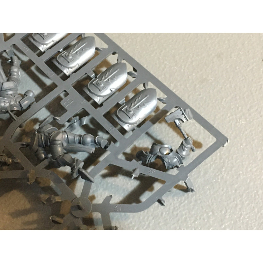 A24339 WARHAMMER AOS STORMCAST ETERNALS LIBERATORS NOS 8 PK MISS 1 SHIELD GW