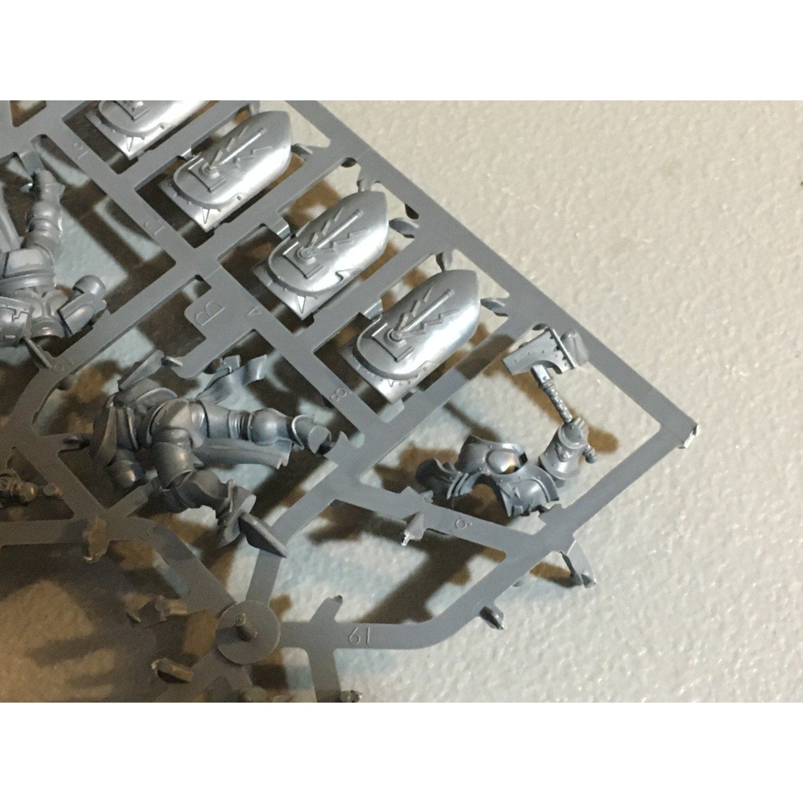 A24339 WARHAMMER AOS STORMCAST ETERNALS LIBERATORS NOS 8 PK MISS 1 SHIELD GW