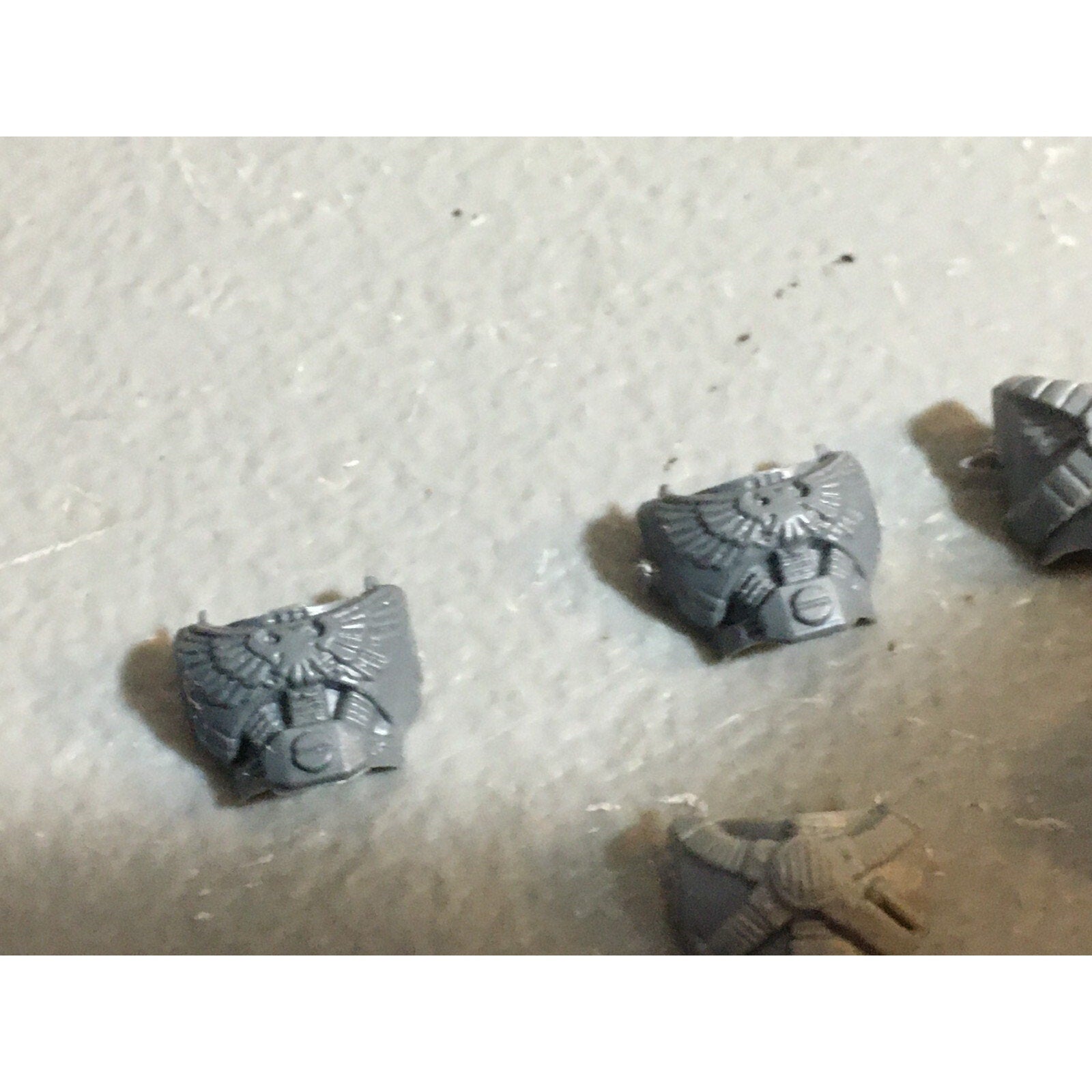 A22961 WARHAMMER 40K SPACE MARINES BITS LOT TORSOS FRONT BACK PLASMA PISTOL GW