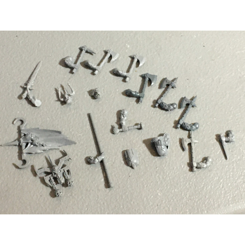 A22177 WARHAMMER FANTASY CHAOS MORTALS BITS LOT MIXED MARAUDER COMMAND & ARMS GW