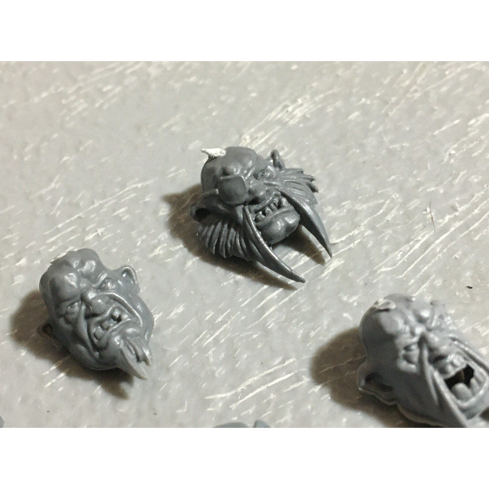 A22577 WARHAMMER FANTASY OGRE KINGDOMS BITS LOT HEADS GAMES WORKSHOP GW