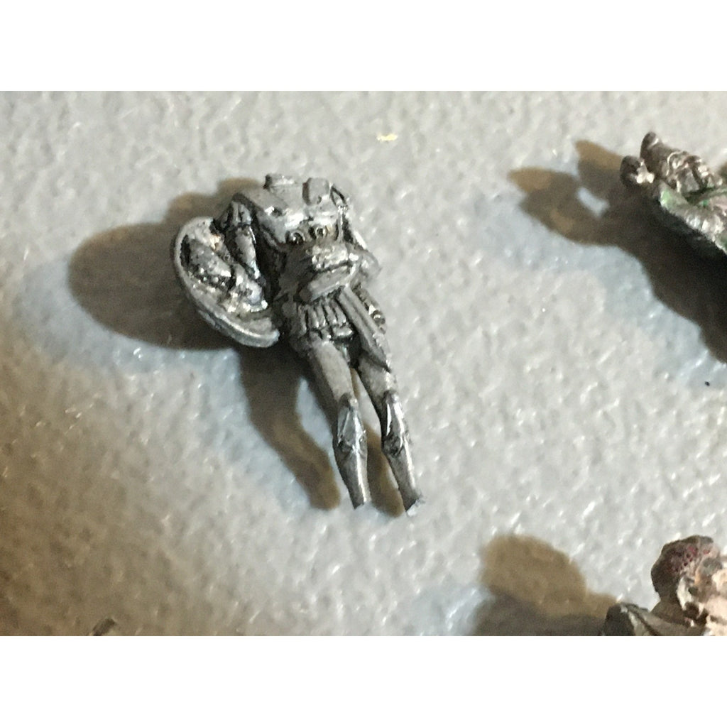 A32532 UNKNOWN METAL MINIATURES INCOMPLETE LOT HUMAN ELF WARRIOR