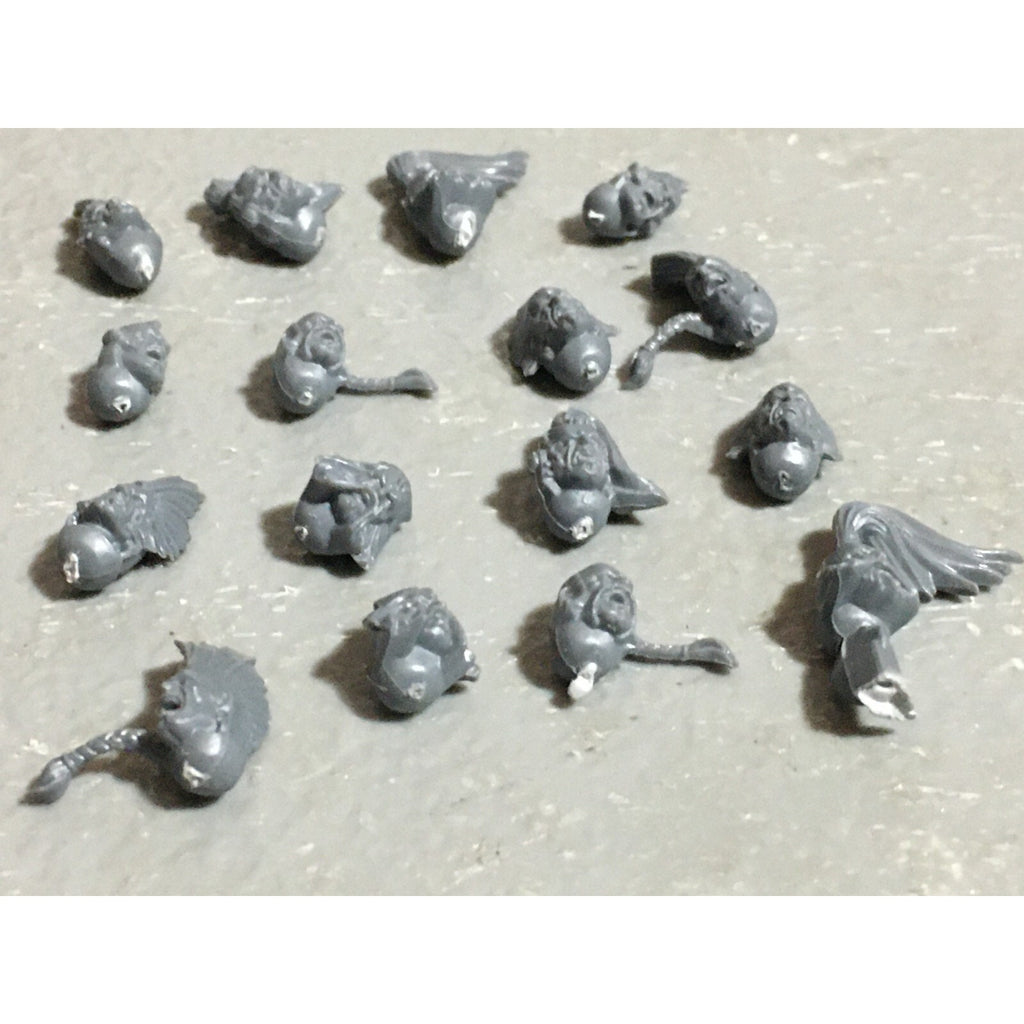A22549 WARHAMMER 40K SPACE MARINES WOLVES BITS LOT HEADS GAMES WORKSHOP GW