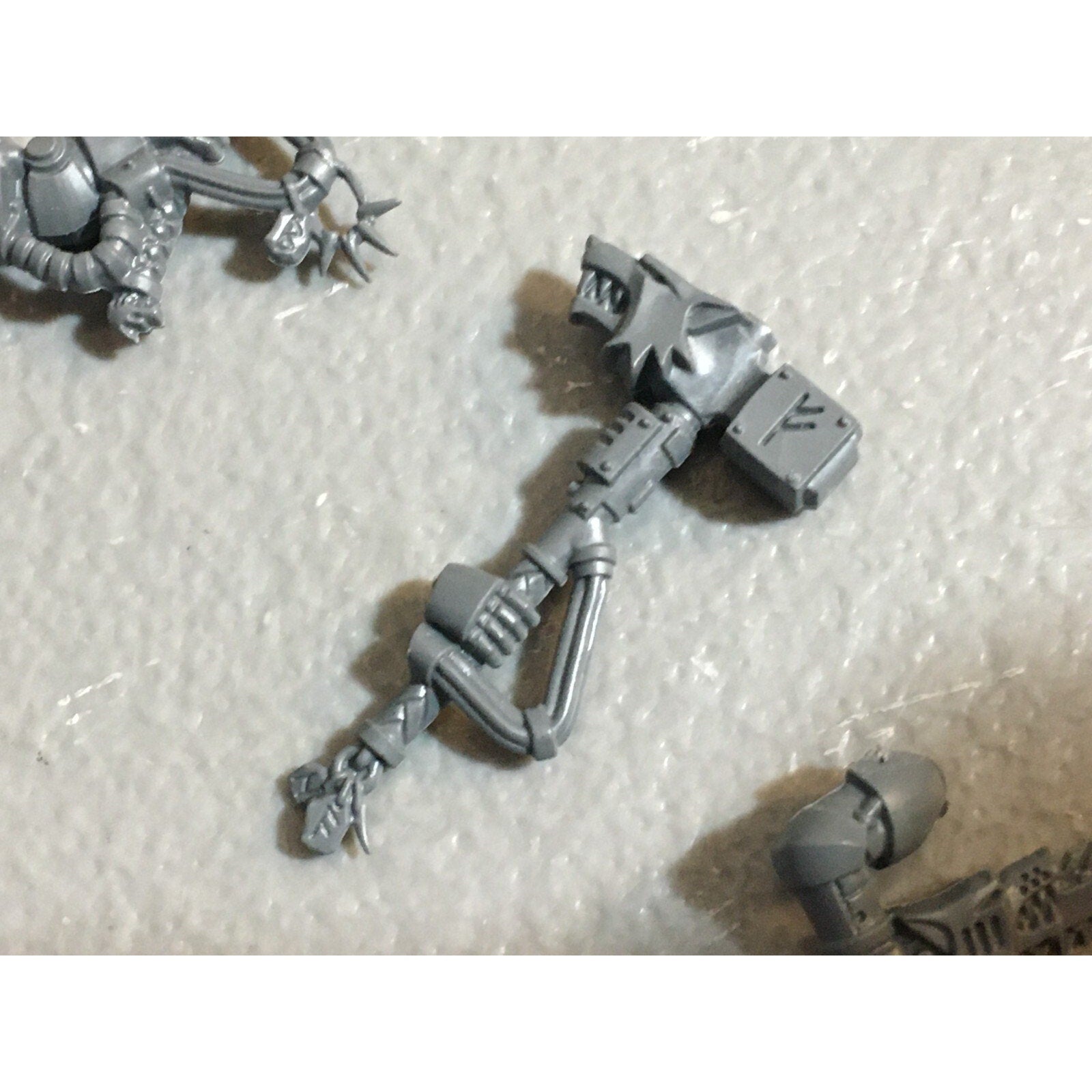 A22994 WARHAMMER 40K SPACE MARINES WOLVES BITS LOT MIXED STORM THUNDER GW