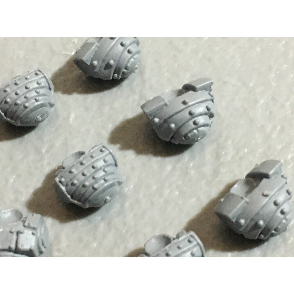 A22302 WARHAMMER FANTASY SKAVEN BITS LOT CLANRAT TORSOS GAMES WORKSHOP GW