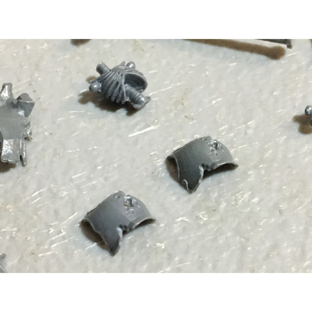 A23426 WARHAMMER FANTASY VAMPIRE COUNTS BITS LOT SKELETON WIGHT TORSO BANNER