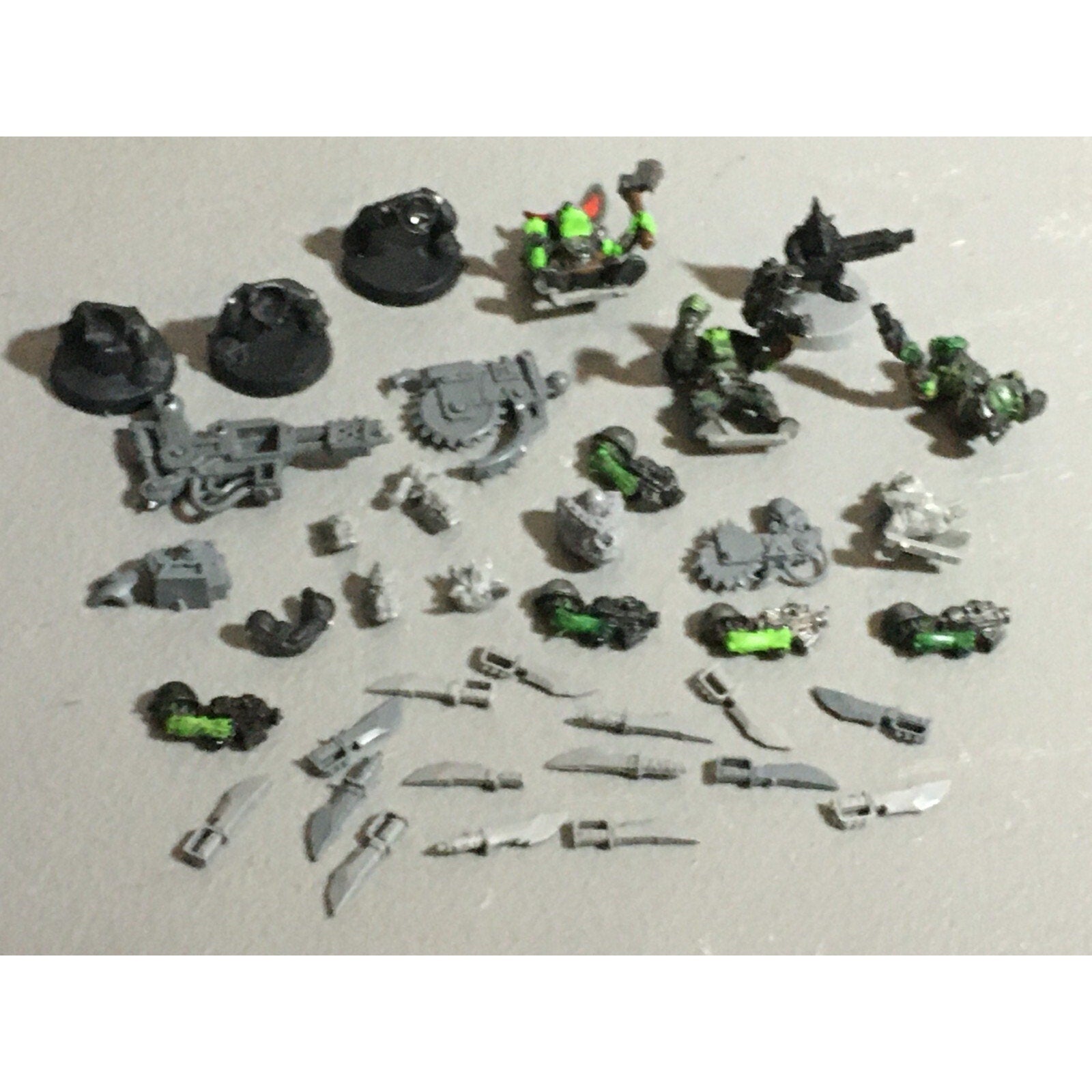 A22084 WARHAMMER 40K ORKS INCOMPLETE & BITS LOT GAMES WORKSHOP GW