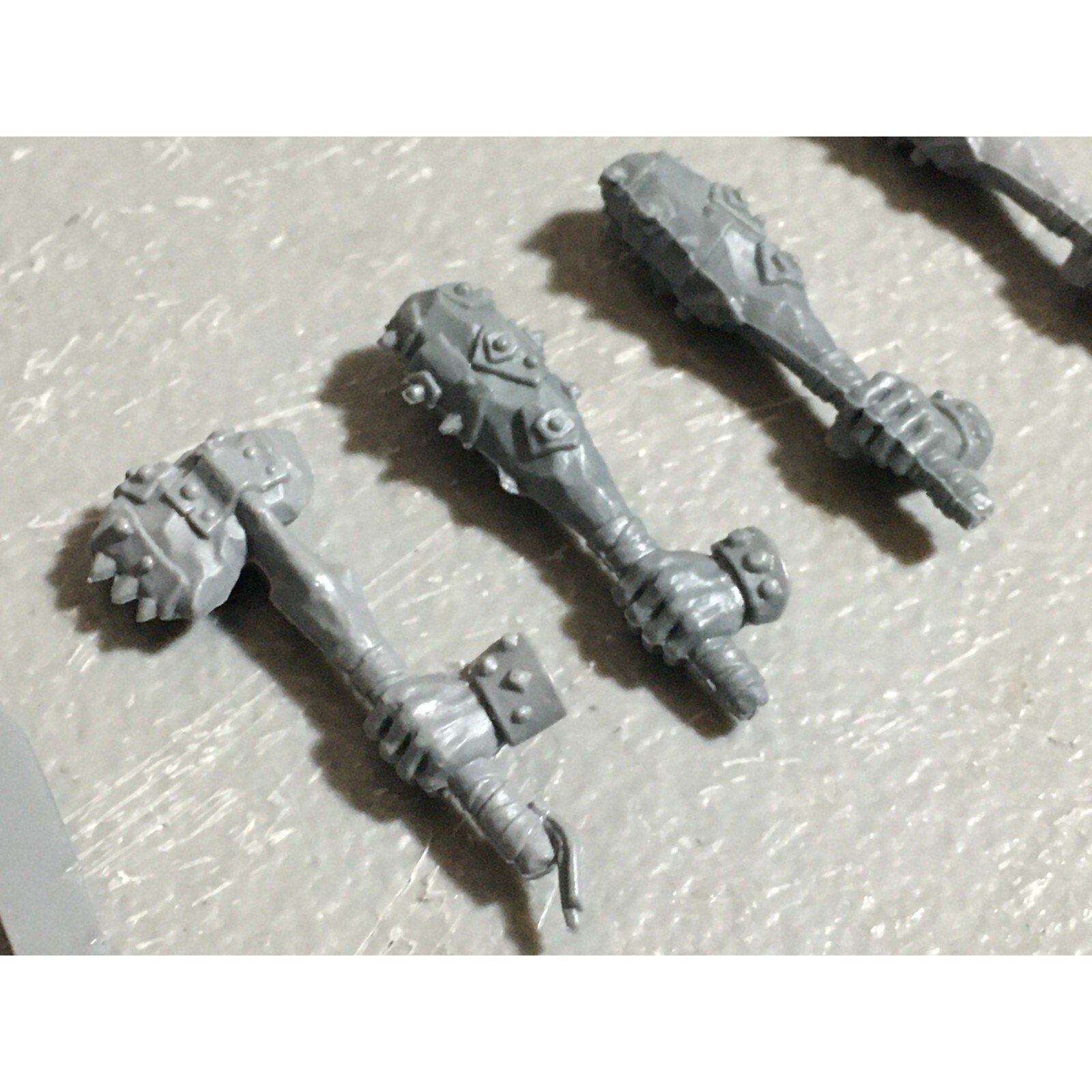 A22579 WARHAMMER FANTASY OGRE KINGDOMS BITS LOT HANDS GAMES WORKSHOP GW