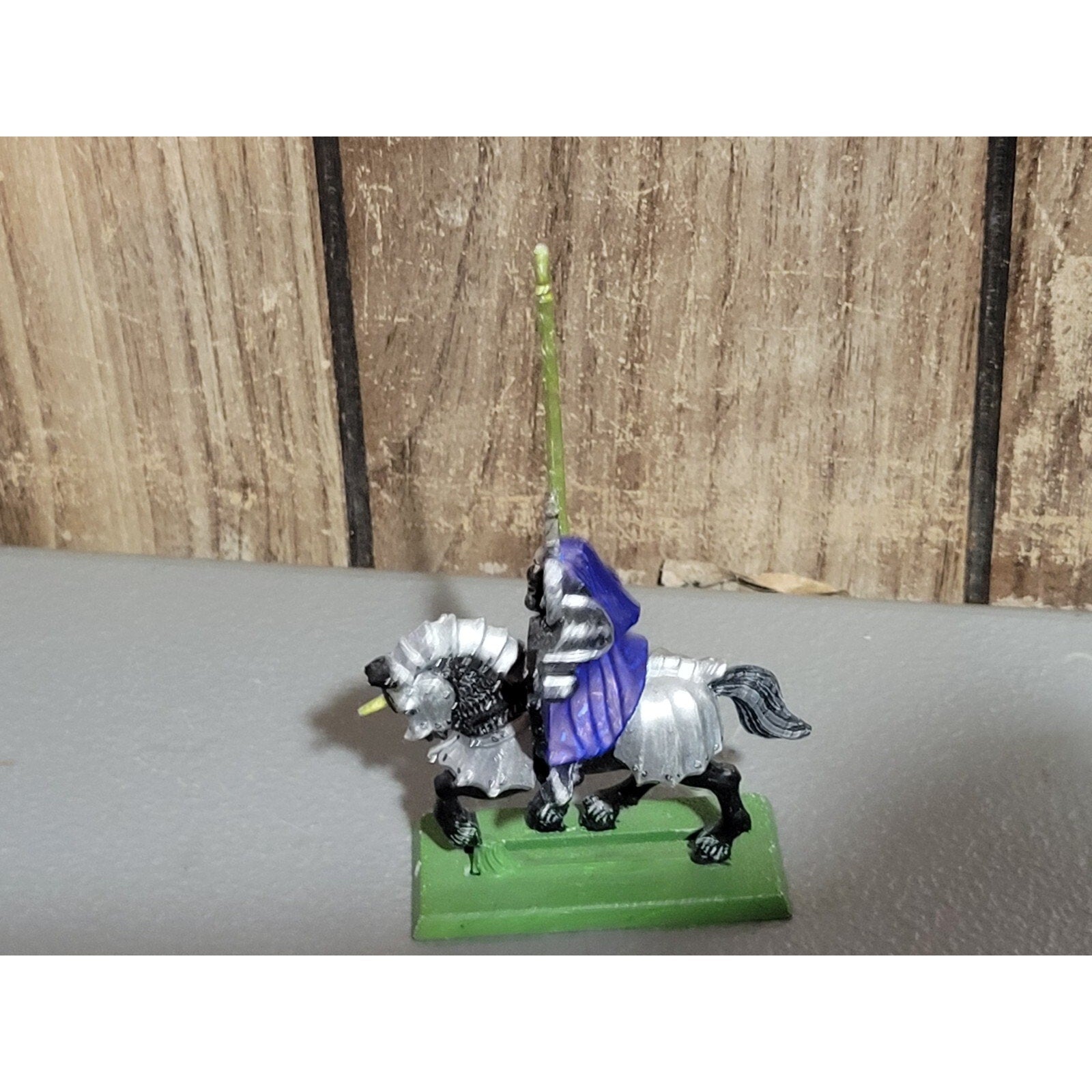 A18999 WARHAMMER FANTASY CHAOS MORTALS CLASSIC KNIGHT PLASTIC
