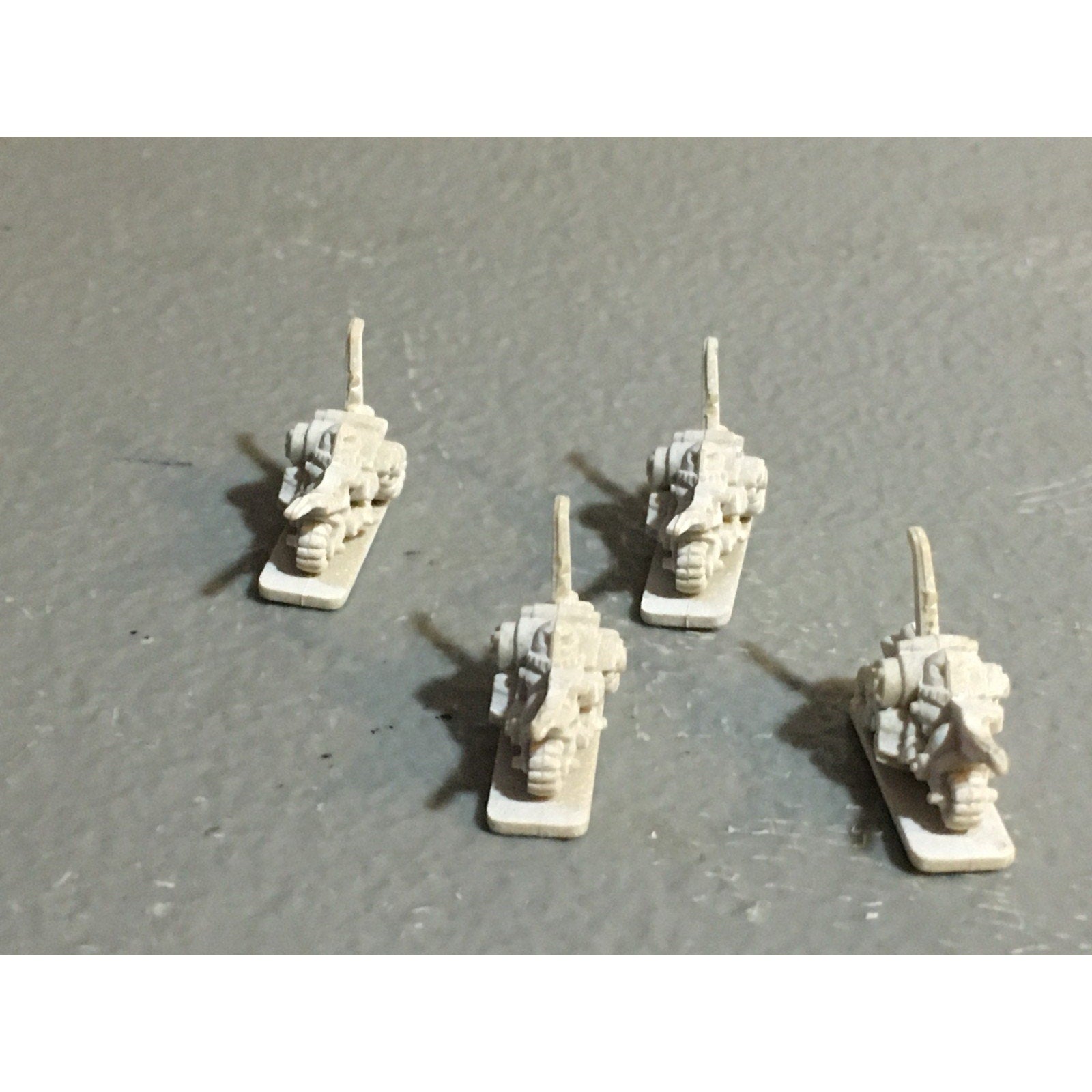 A24538 EPIC 40K SQUAT TRIKE BIKES 4X GAMES WORKSHOP WARHAMMER GW