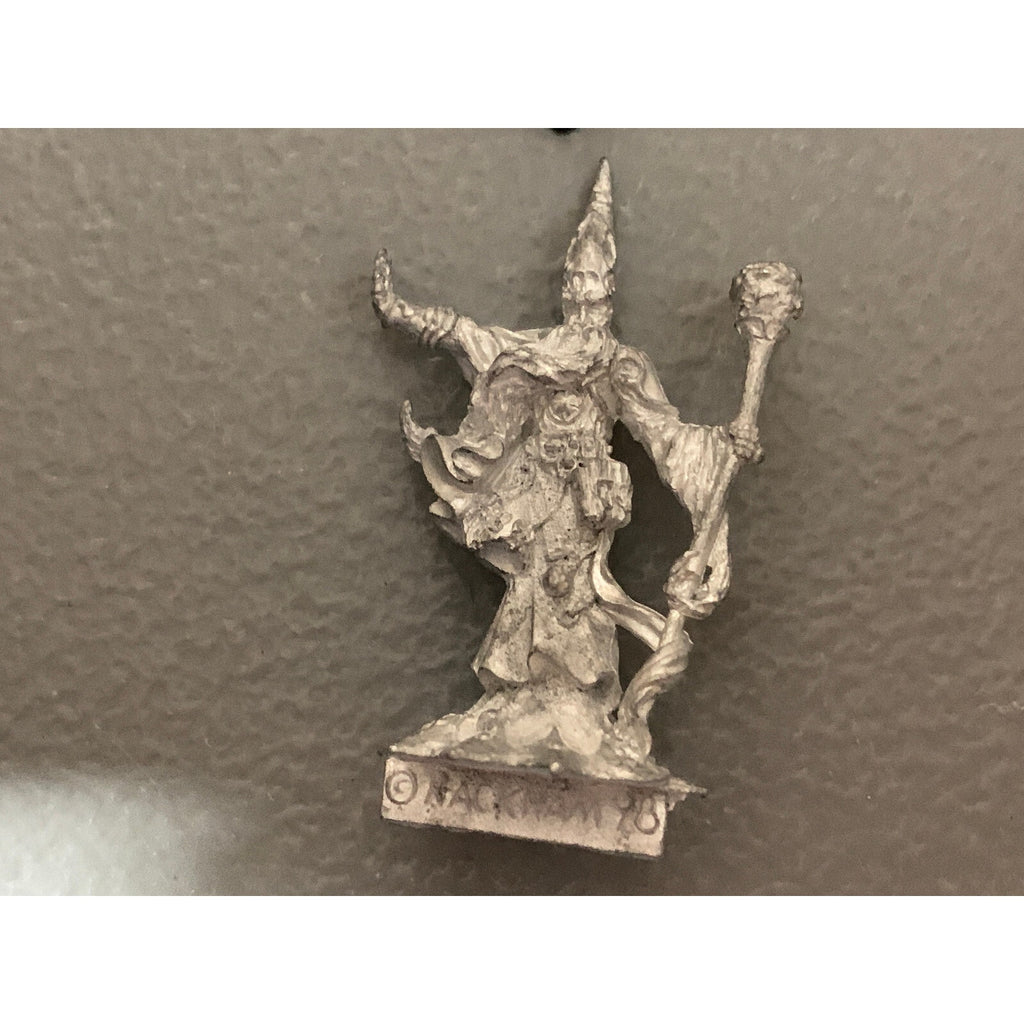 A10462 RACKHAM CONFRONTATION METAL OOP SANDAR THE PURE