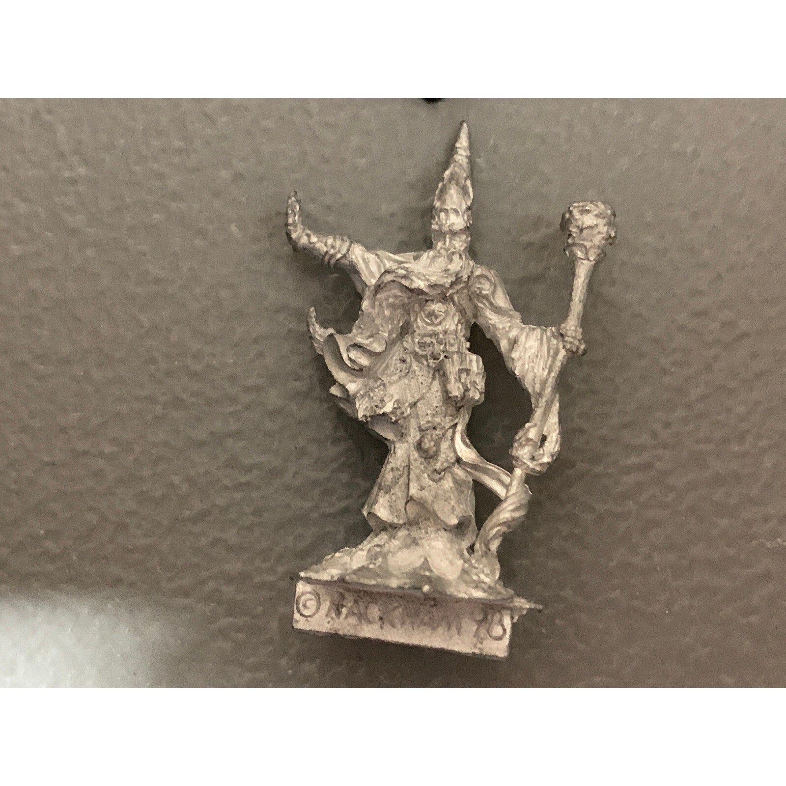 A10462 RACKHAM CONFRONTATION METAL OOP SANDAR THE PURE