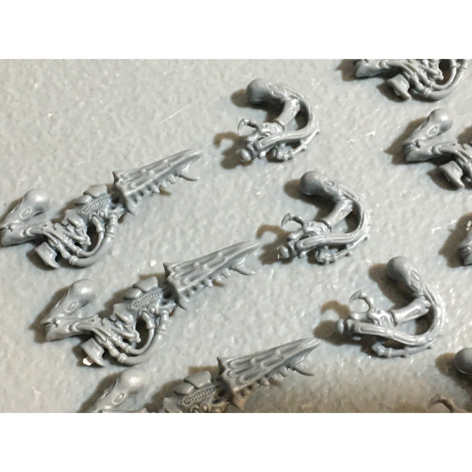 A23052 WARHAMMER 40K TYRANIDS BITS LOT DEVOURERS TERMAGANTS GAMES WORKSHOP GW