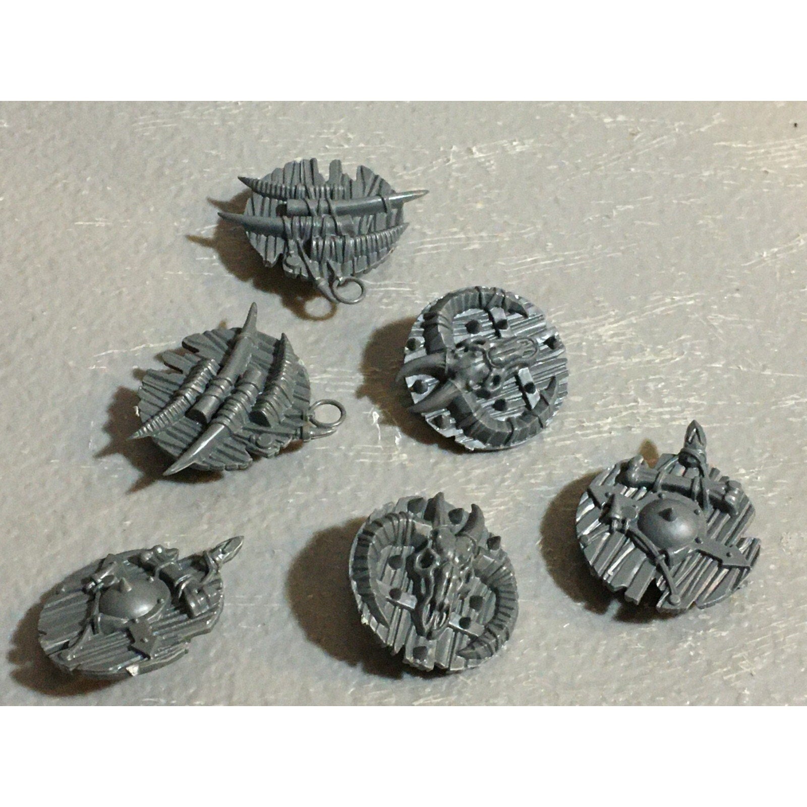 A23163 WARHAMMER FANTASY CHAOS BEASTMEN BITS LOT MINOTAUR SHIELDS GAMES WORKSHOP