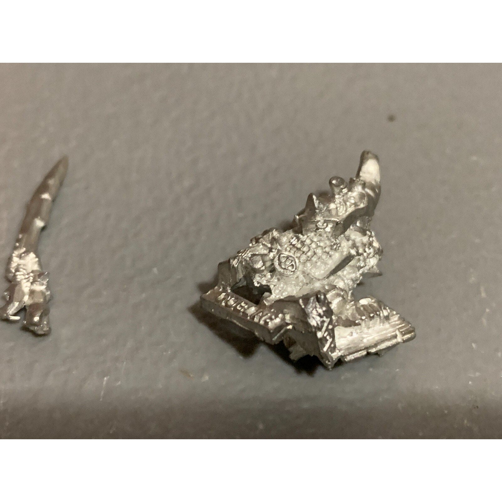A15470 WARHAMMER FANTASY ORCS GOBLINS METAL 2007 WHITE D UK SUB GRAIL GUTBAG RAR