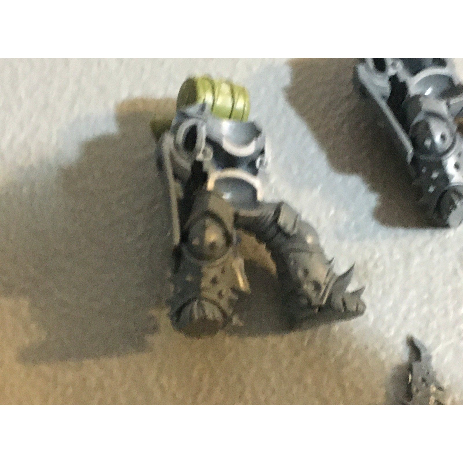 A31461 WARHAMMER 40K CHAOS DEATH GUARD BITS LOT BOLTER LEGS PLAGUE KNIFE GW