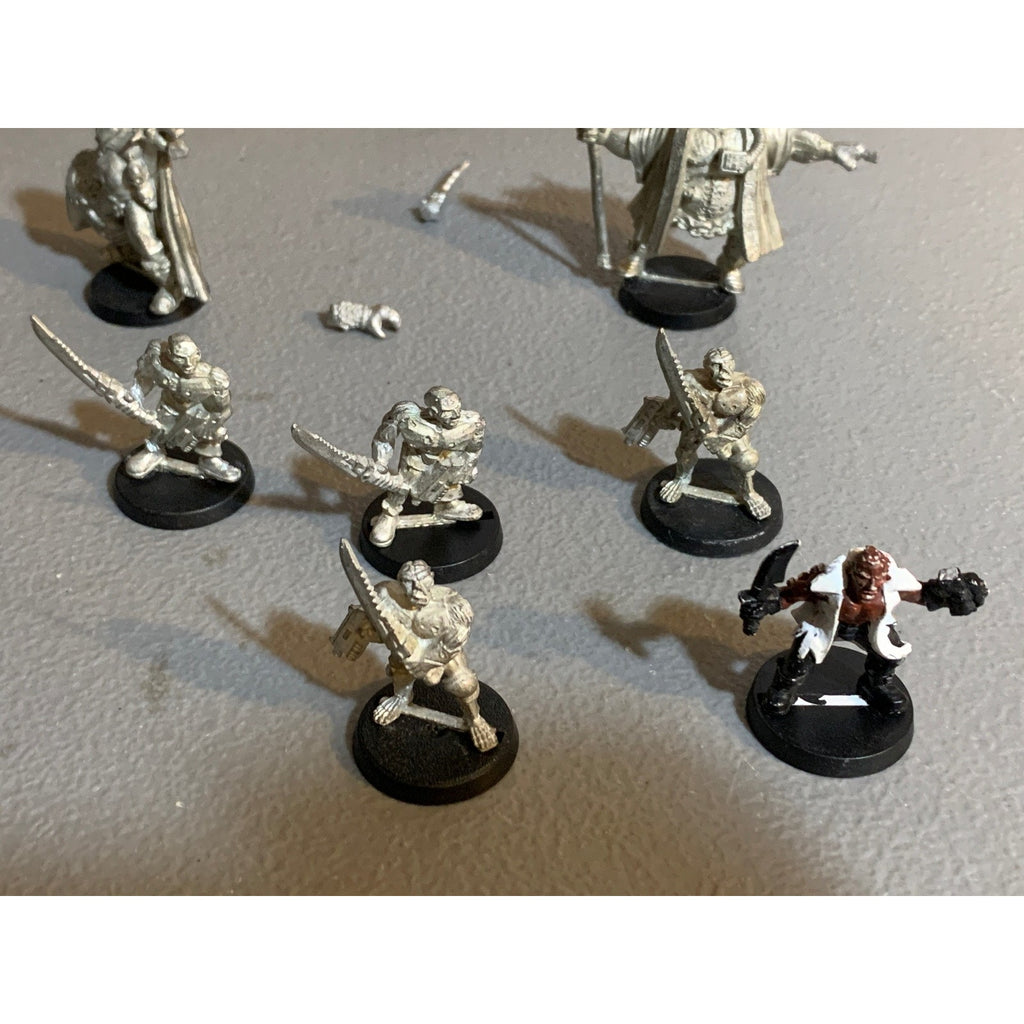 A31446 WARZONE MUTANT CHRONICLES TARGET HHG METAL DARK LEGION CUSTOM ARM & BLADE