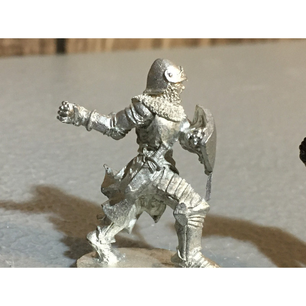 A24861 UNBRANDED METAL TABLETOP OLD OOP D&D FANTASY WARRIORS KNIGHTS MINIATURES