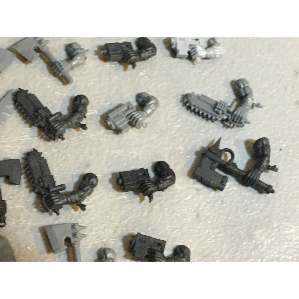 A33562 WARHAMMER 40K SPACE ORKS BITS LOT ARMS CHOPPA SLUGGA GW GAMES WORKSHOP