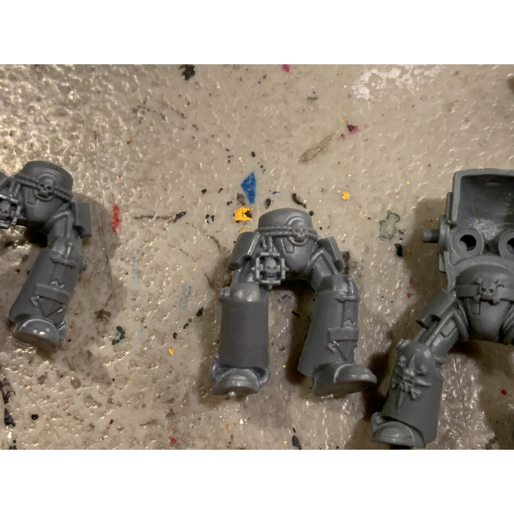 A23196 WARHAMMER 40K SPACE MARINES BLACK TEMPLARS INCOMPLETE BITS LOT ONE METAL
