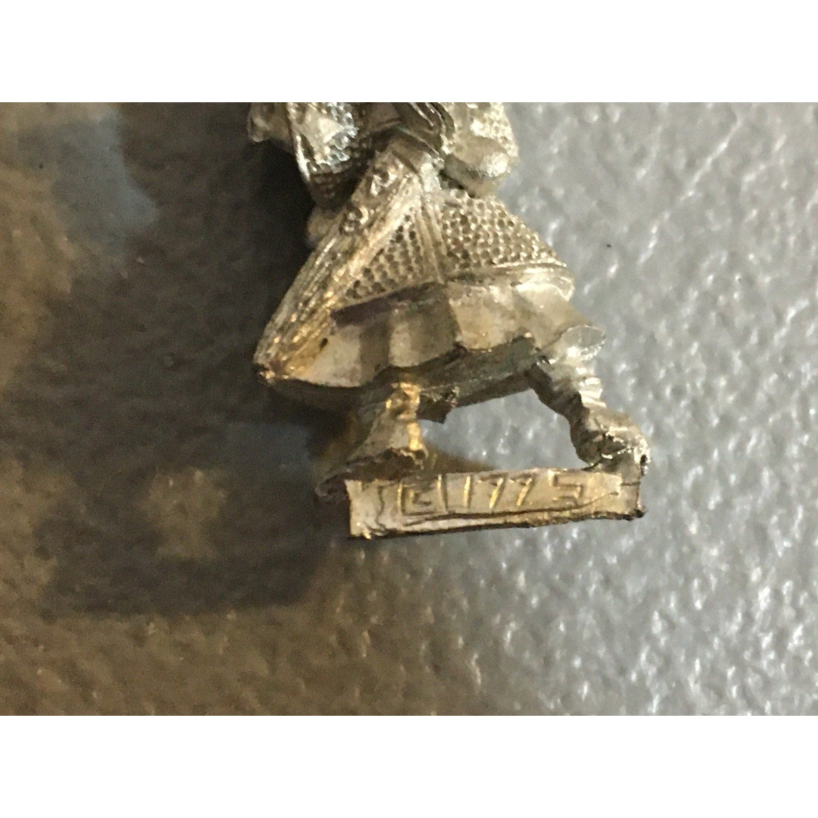 A31493 WARHAMMER FANTASY MARAUDER METAL DARK ELVES WARRIOR STANDARD BEARER GW
