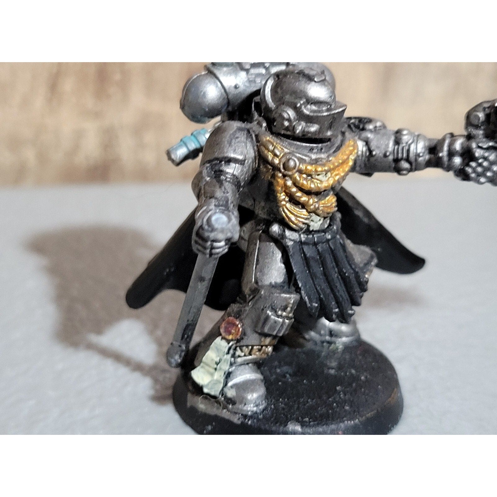 A18419 WARHAMMER 40K GREY KNIGHTS CUST CAPTAIN LIEUTENANT MISS SHOULDER PADS