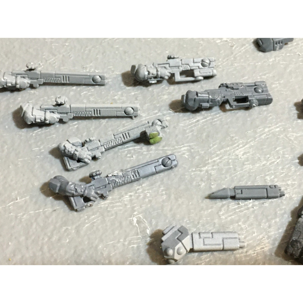 A23150 WARHAMMER 40K TAU EMPIRE BITS LOT FIRE WARRIORS GUNS HEADS ARMS GW