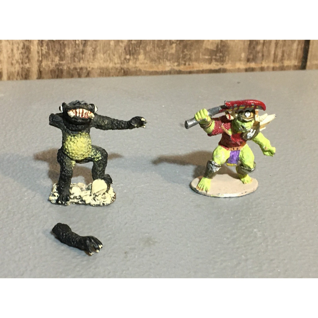 A24867 UNBRANDED METAL TABLETOP OLD OOP D&D FANTASY MONSTER ORC MINIATURES
