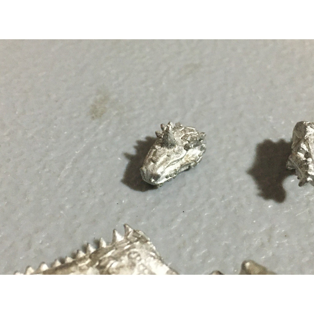 A20382 WARHAMMER FANTASY DARK ELVES METAL COLD ONE 2 PK INCOMPLETE